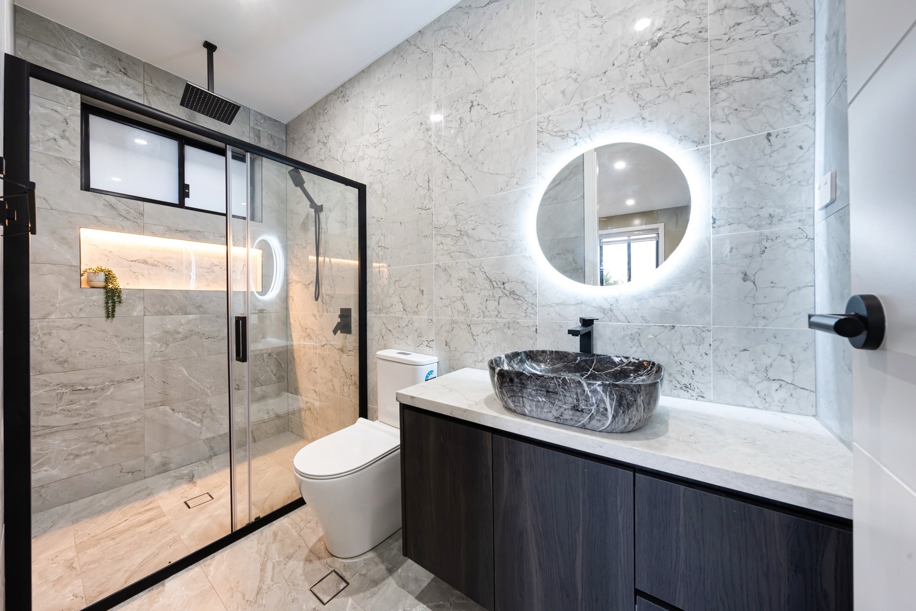 Premium Bathroom Finish by Kingstyle Homes