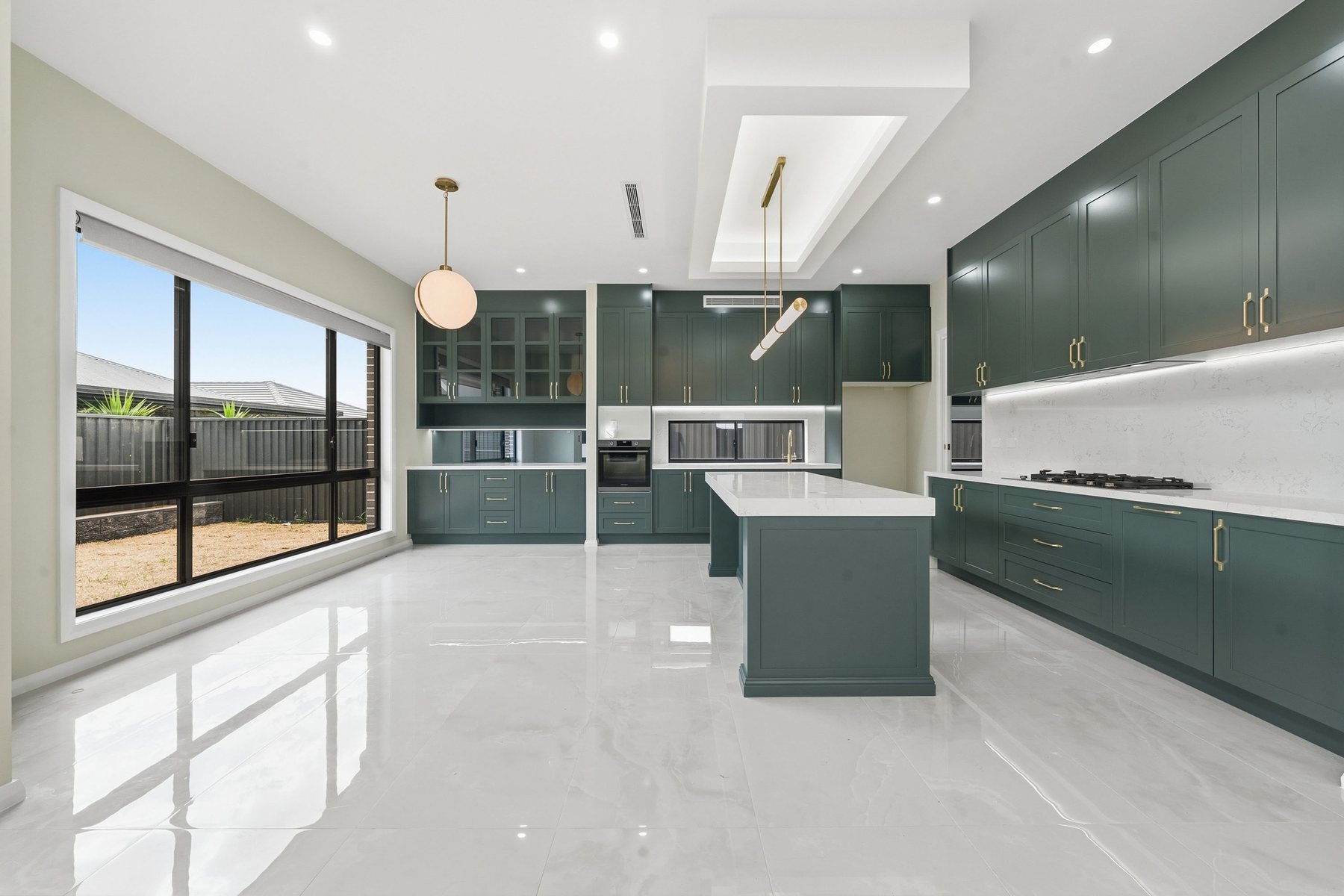 Atrium Family Residence gallery photo 11