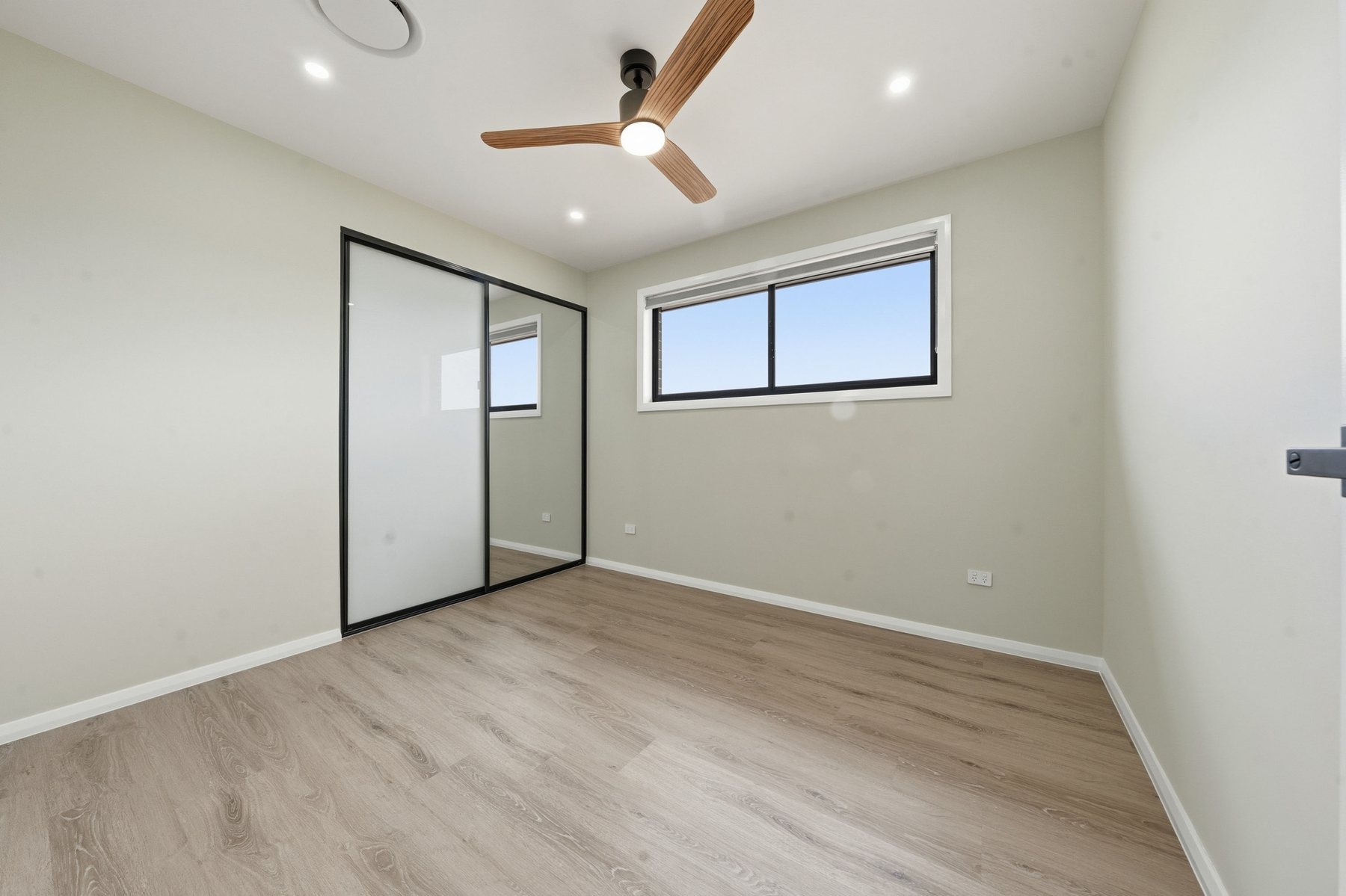 Atrium Family Residence gallery photo 24