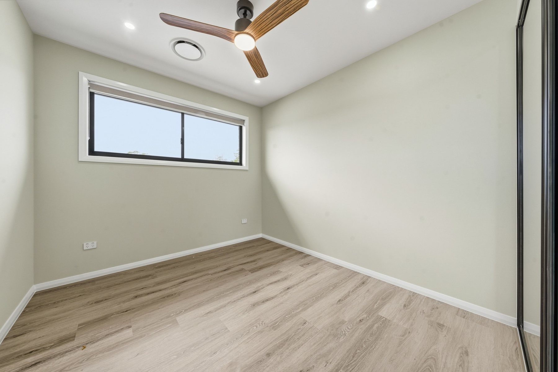 Atrium Family Residence gallery photo 25
