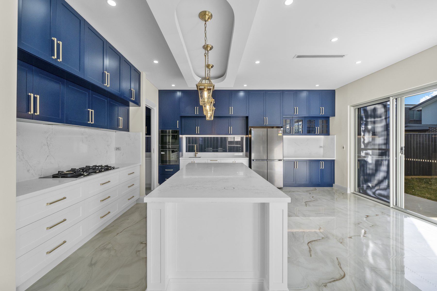 Coastal Family Residence gallery photo 6