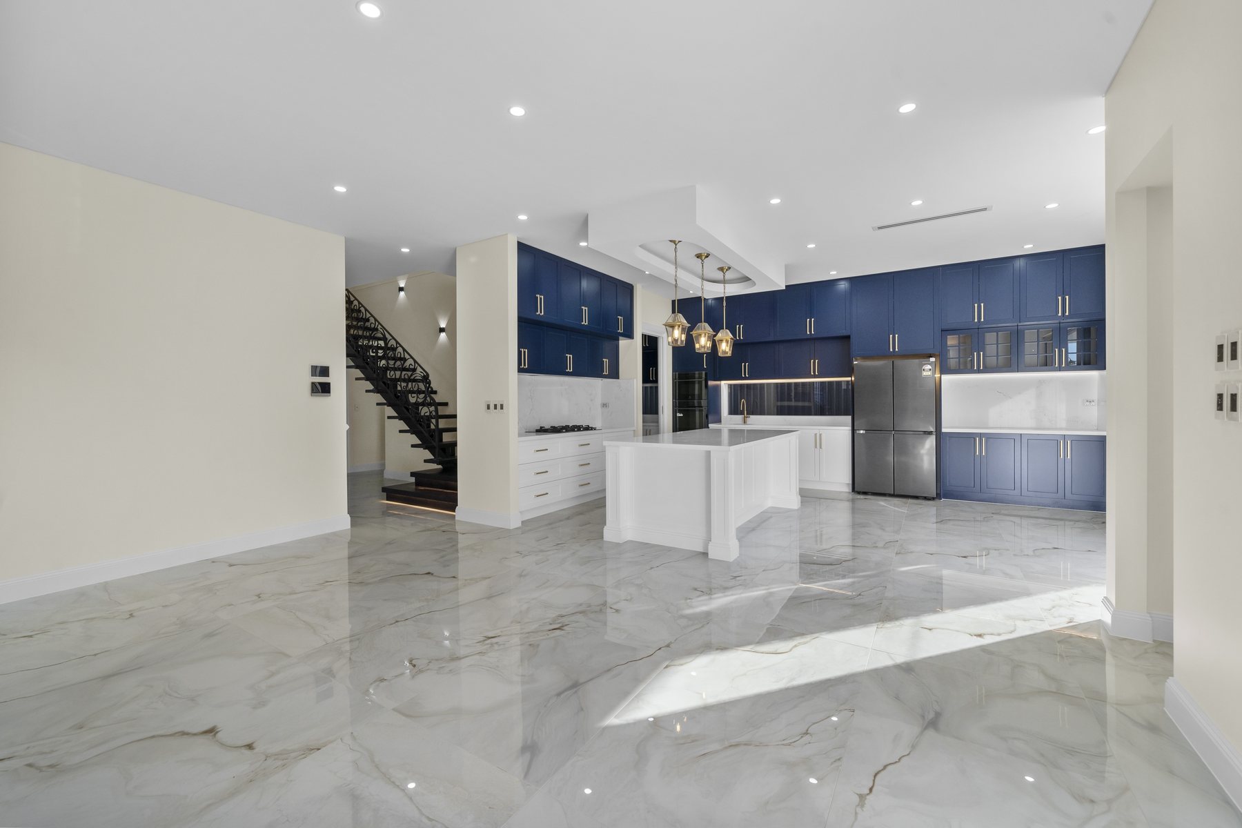Coastal Family Residence gallery photo 7