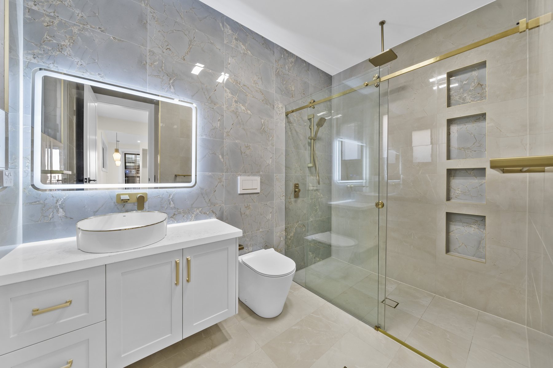 Coastal Family Residence gallery photo 12