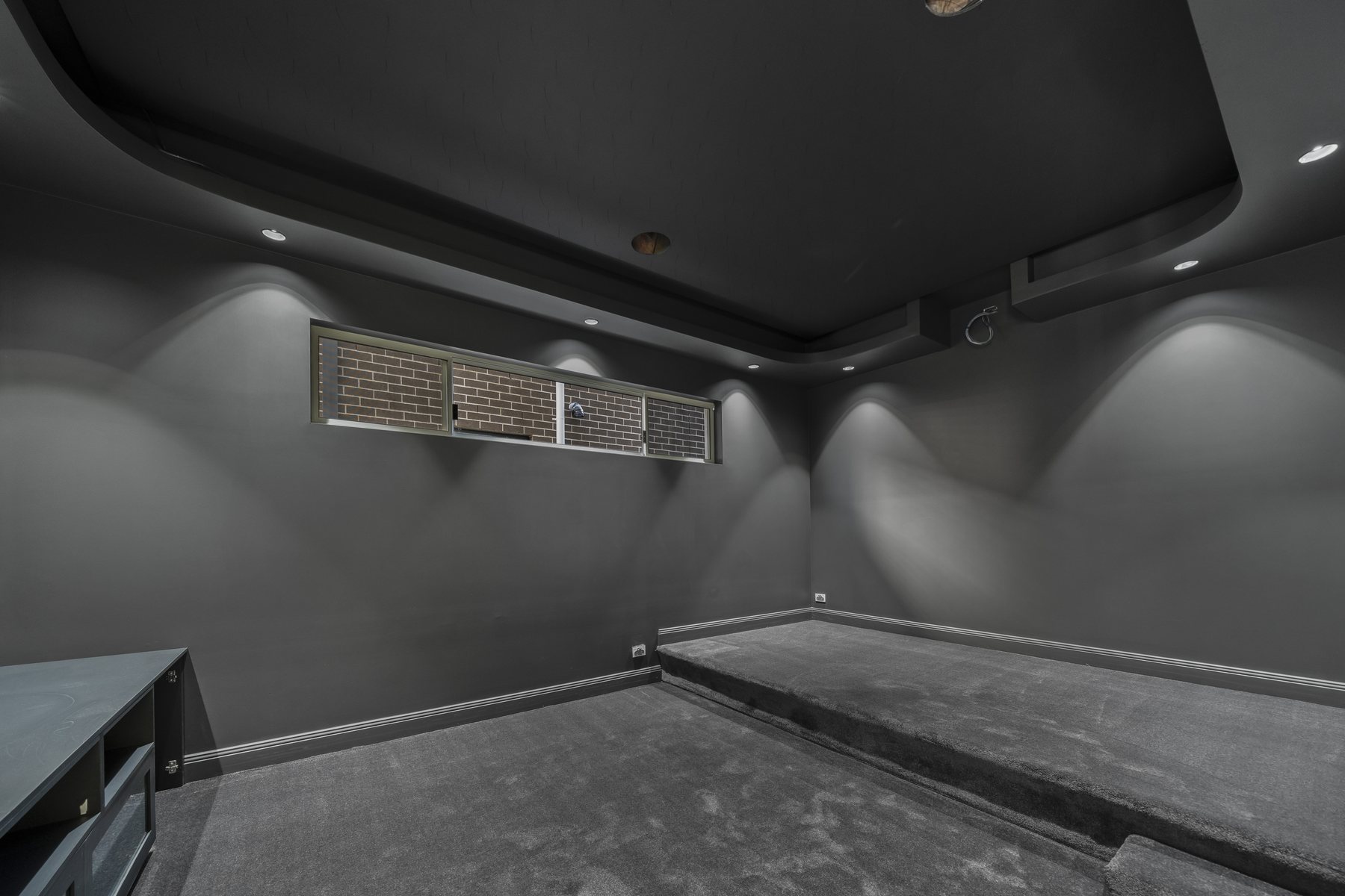 Coastal Family Residence gallery photo 18