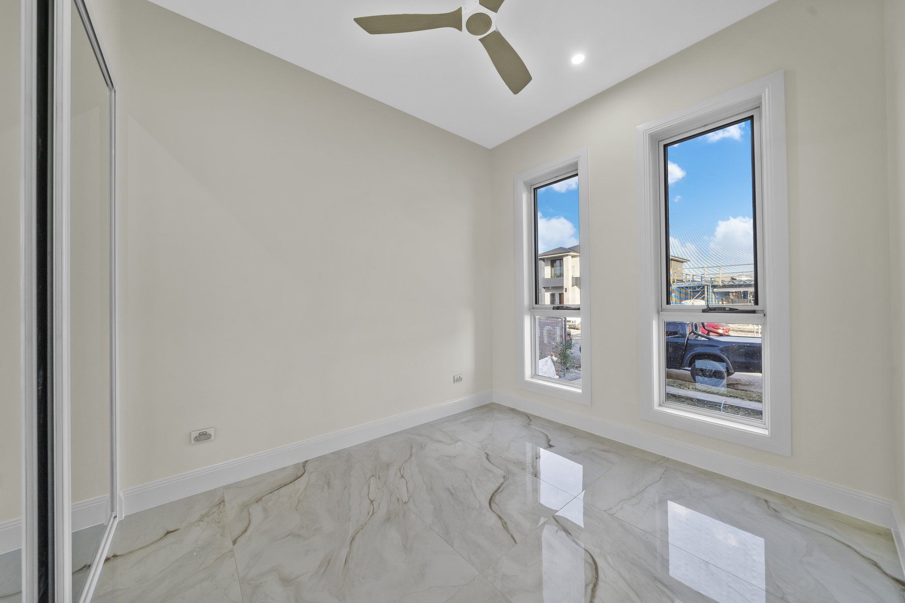 Coastal Family Residence gallery photo 22