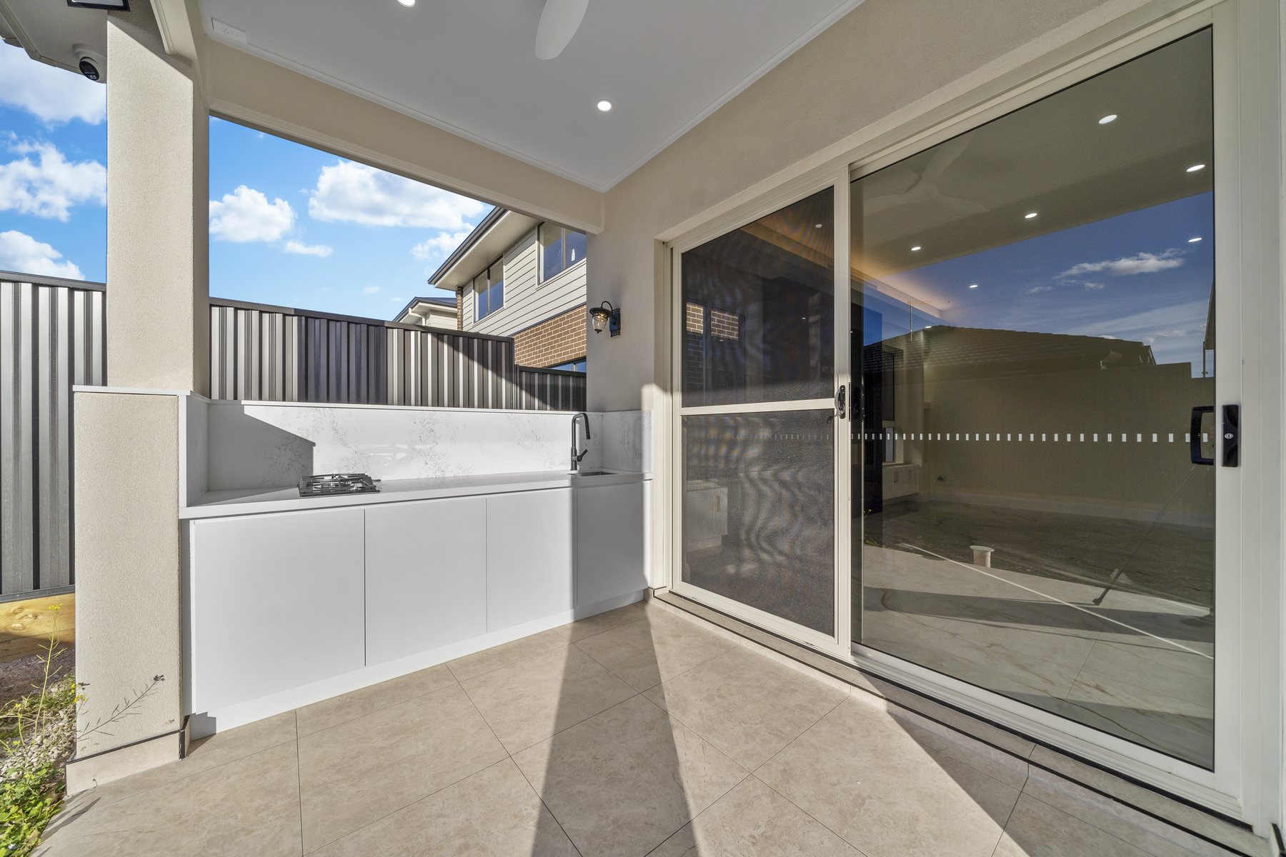 Coastal Family Residence gallery photo 24