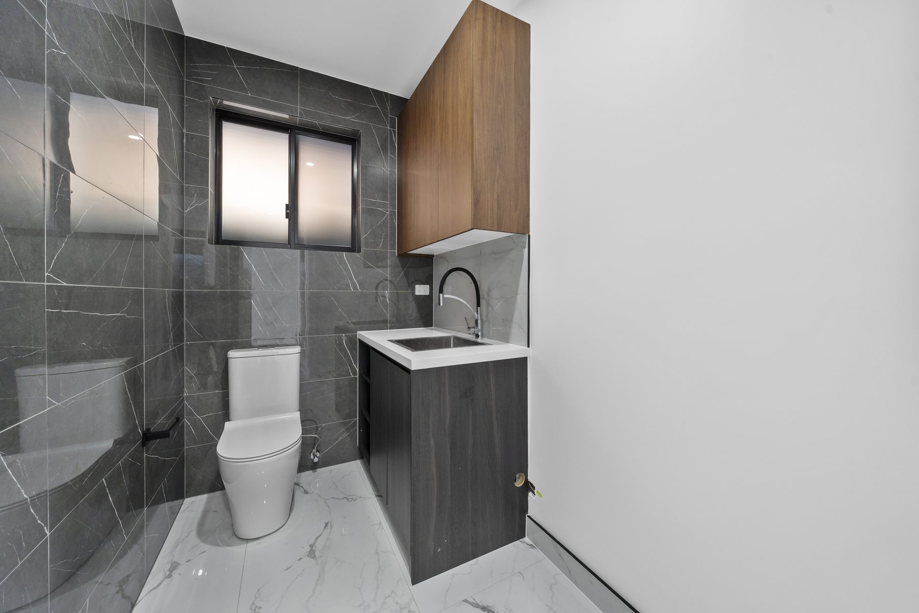 Courtyard Family Residence gallery photo 15