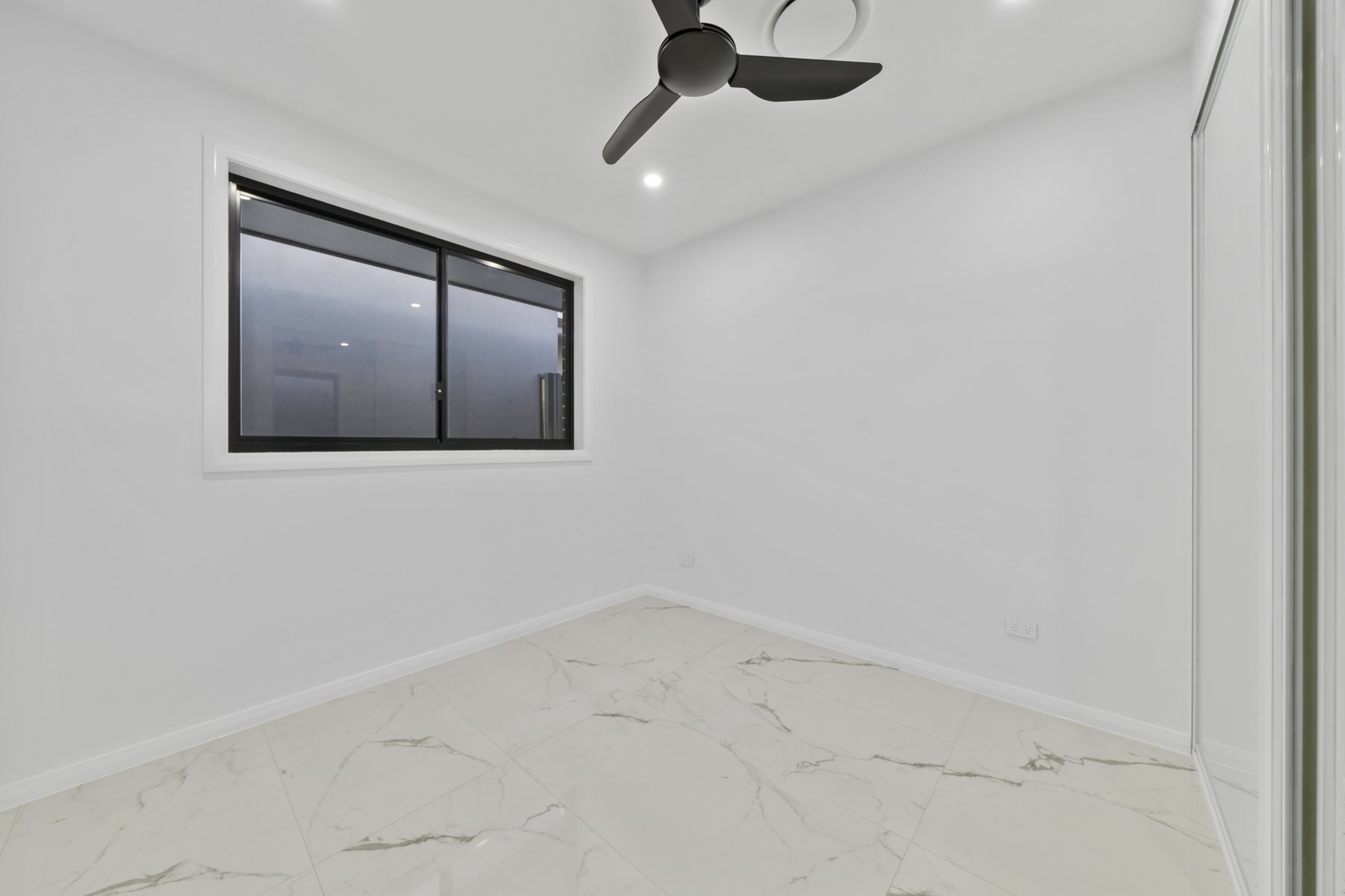 Courtyard Family Residence gallery photo 17