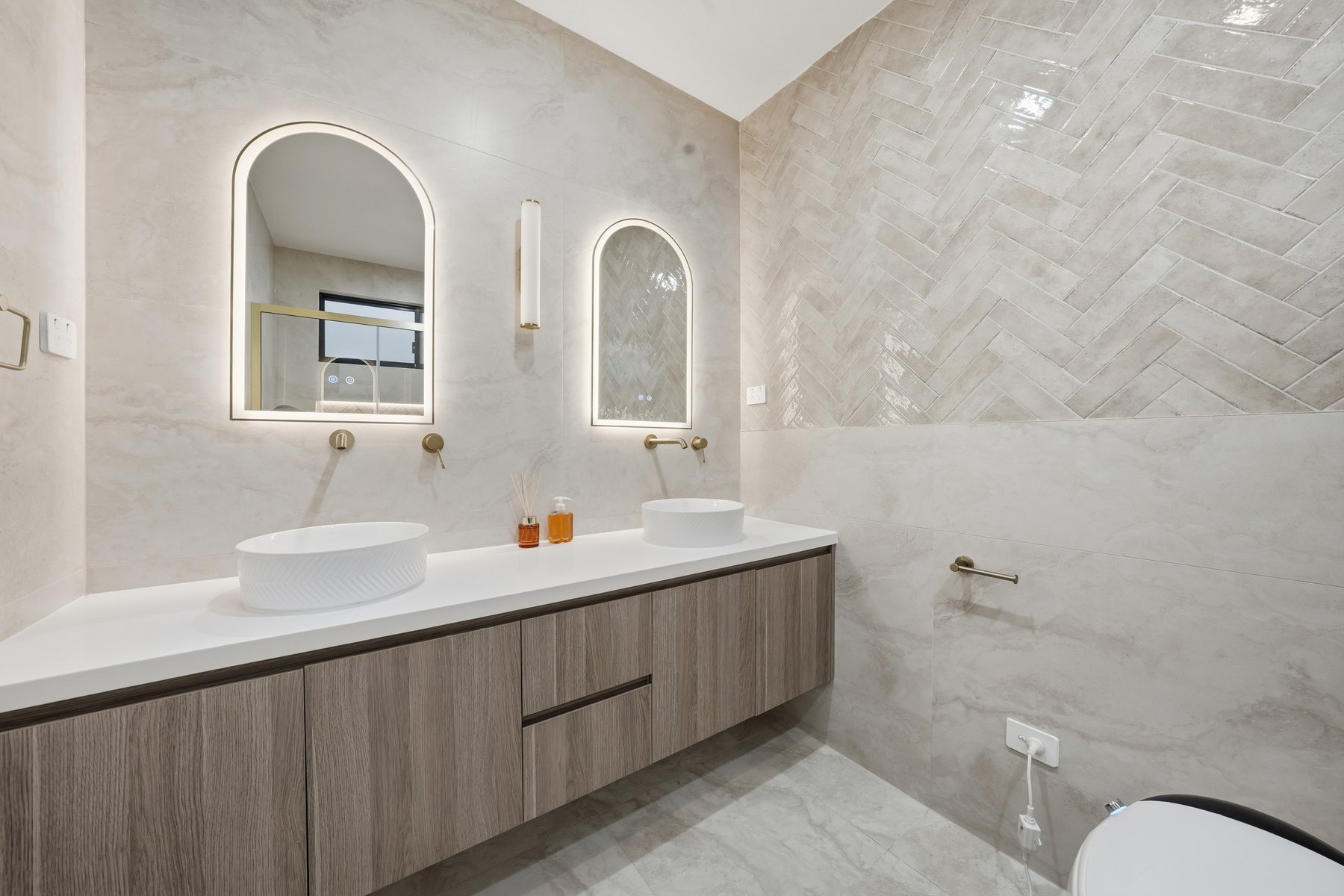 Stonecrest Family Residence gallery image 2