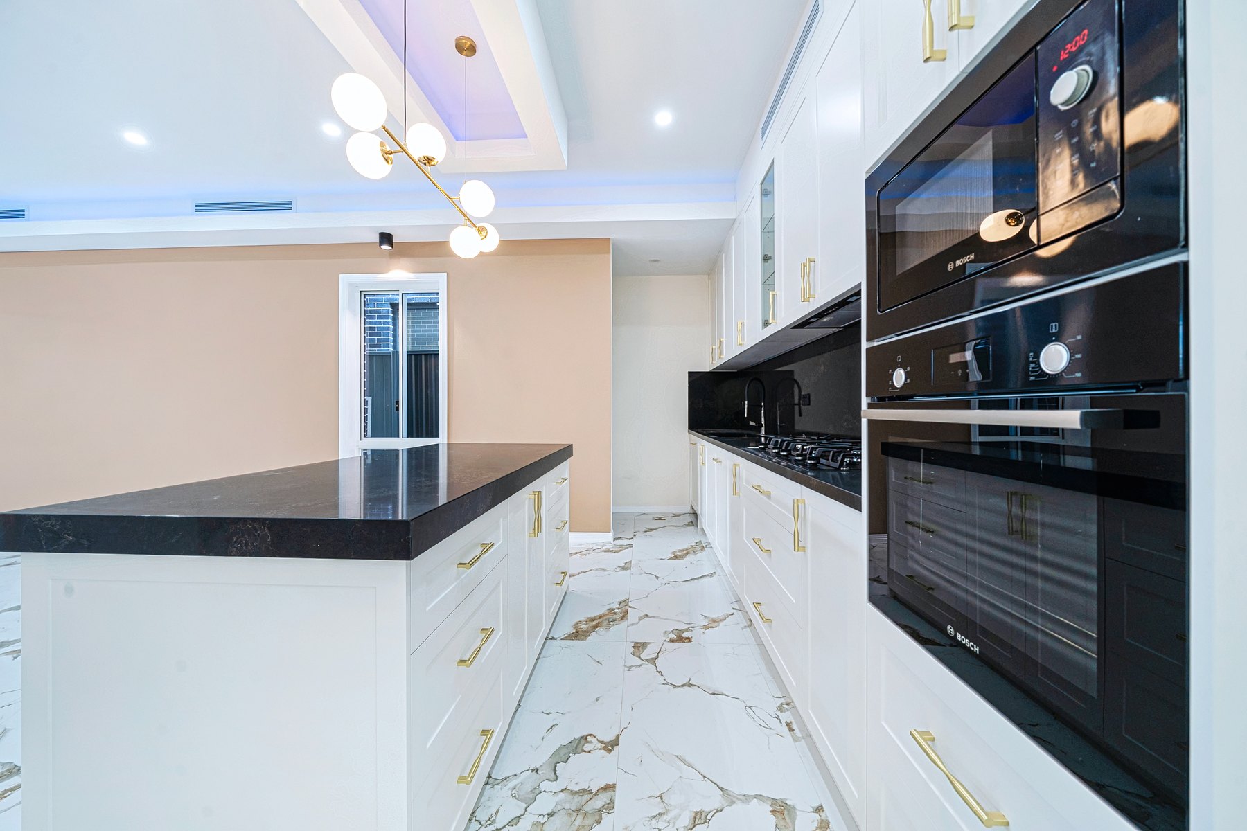 Sunset Family Residence gallery photo 7