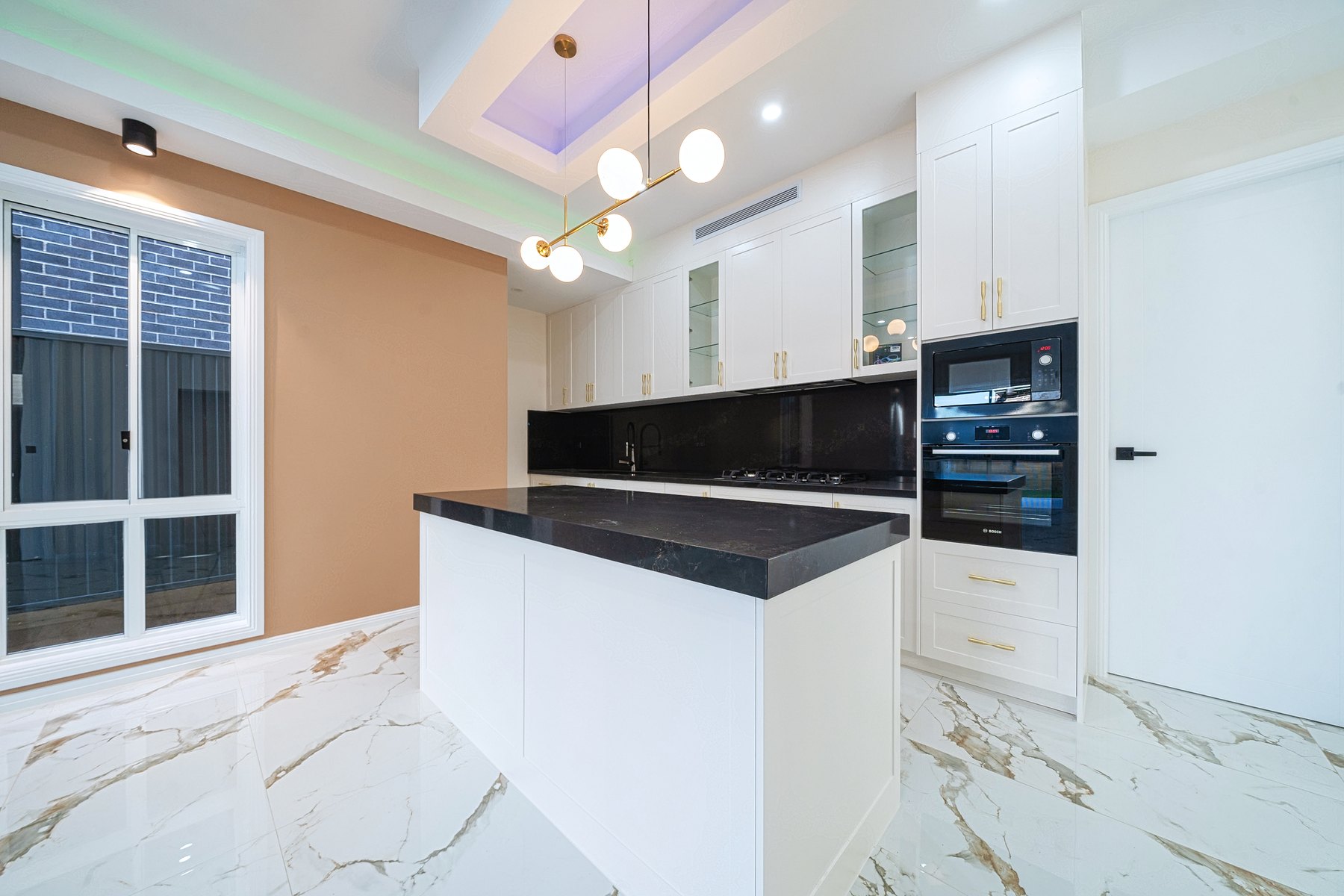 Sunset Family Residence gallery photo 8