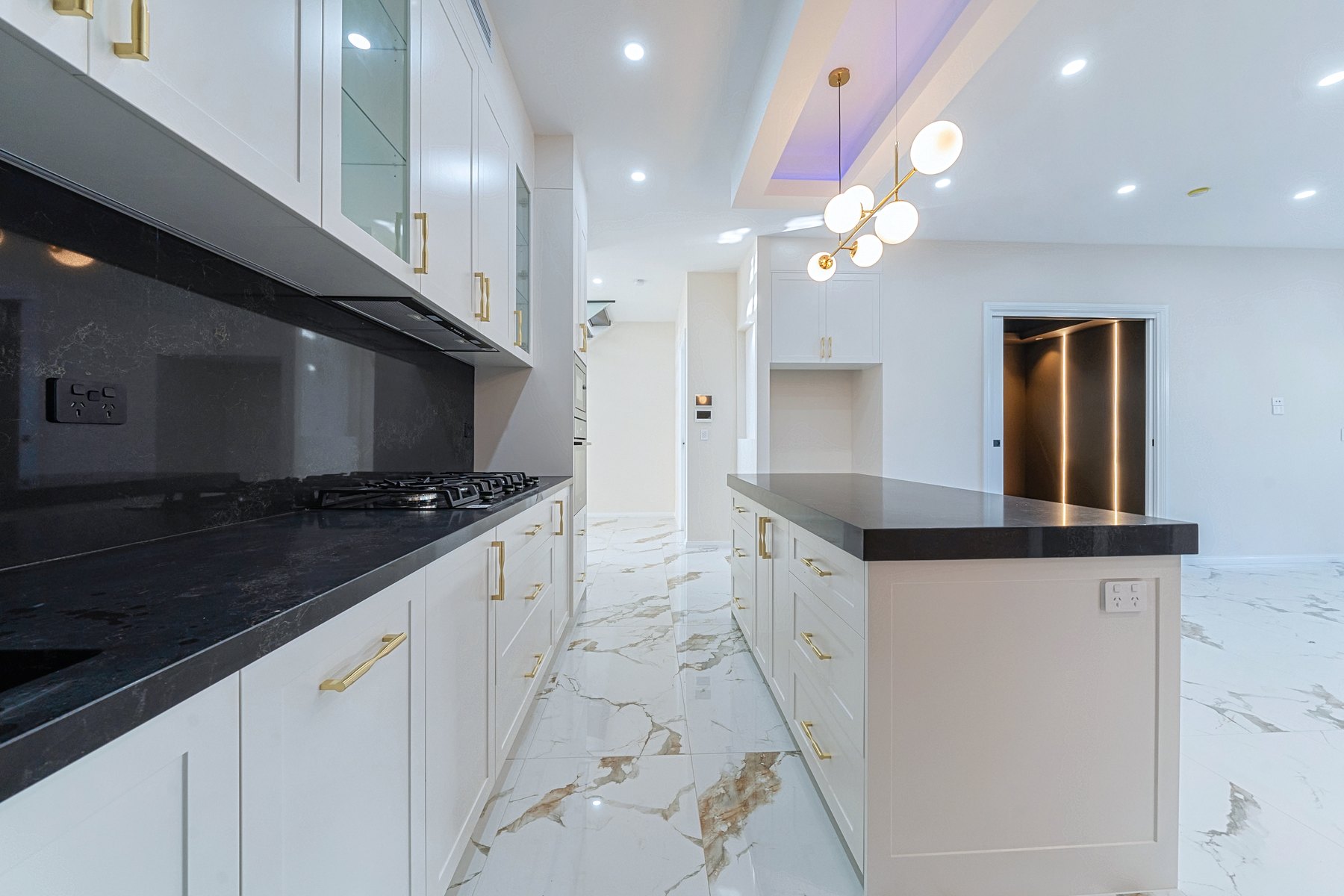 Sunset Family Residence gallery photo 11