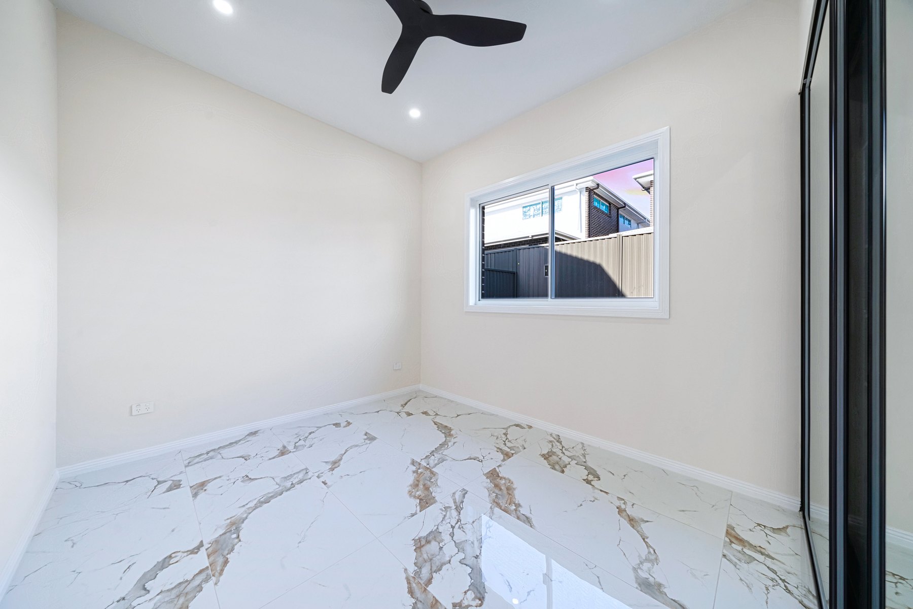 Sunset Family Residence gallery photo 14